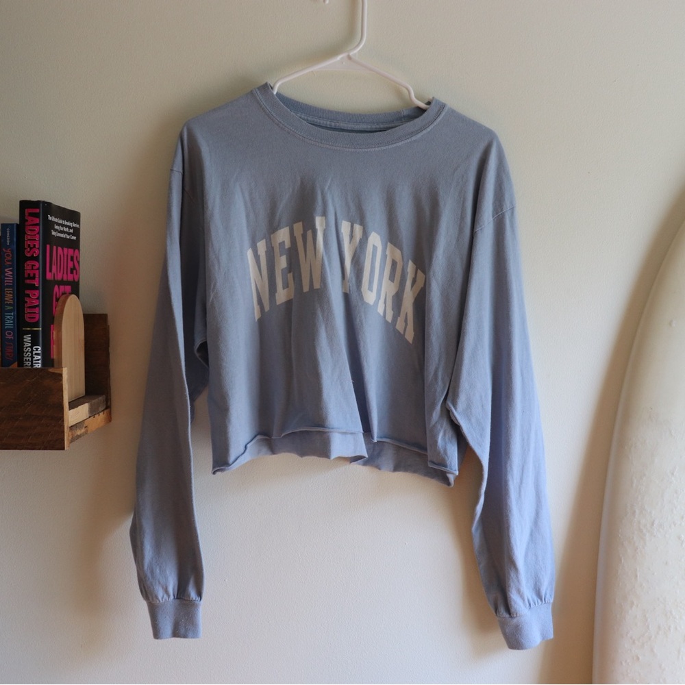 John galt New York long sleeve crop top